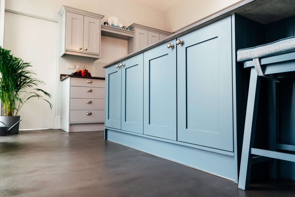 Searle & Taylor - Handmade Bespoke Kitchen 13